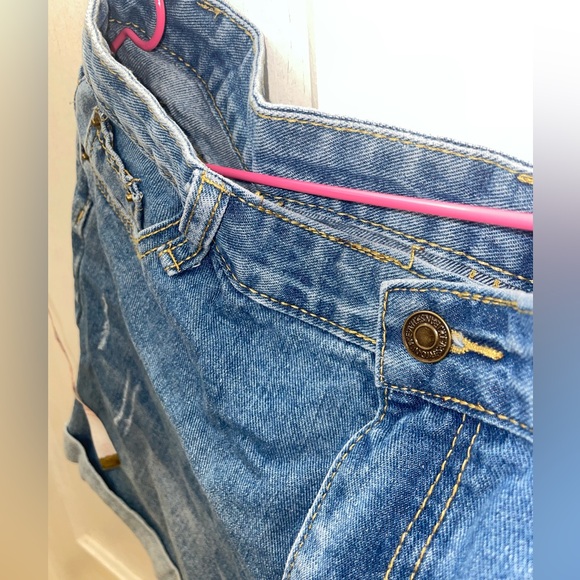 SHEIN L Denim Shorts Blue Jean Shorts - Picture 2 of 7